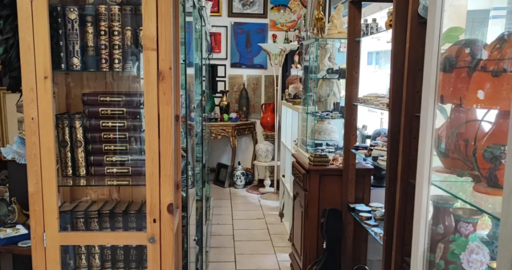 Le résultat : une maison vide, une mémoire préservée